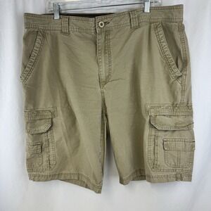 Trilogy Men's Khaki Cargo Shorts SZ 38